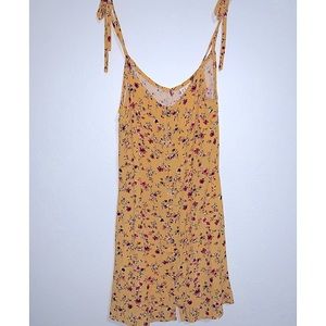 Brand new Pacsun flower dress (XS)